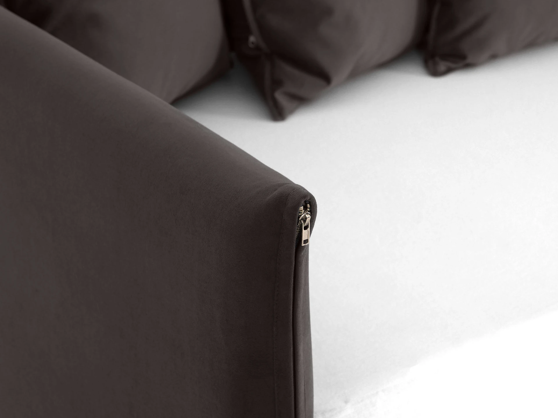 фото Кровать-кушетка Milano