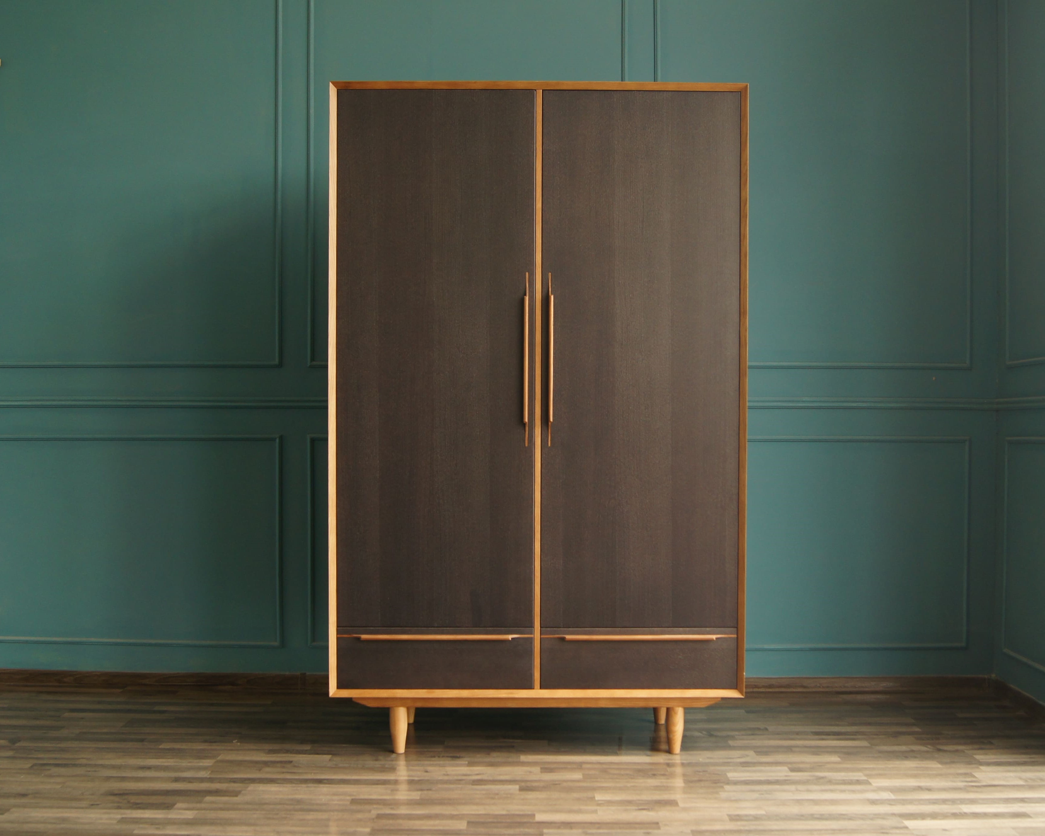 Шкаф двустворчатый "Bruni Black" с двумя ящиками арт BR27/2Black в интерьере в Москве Шкаф двустворчатый "Bruni Black" с двумя ящиками арт BR27/2Black в интерьере