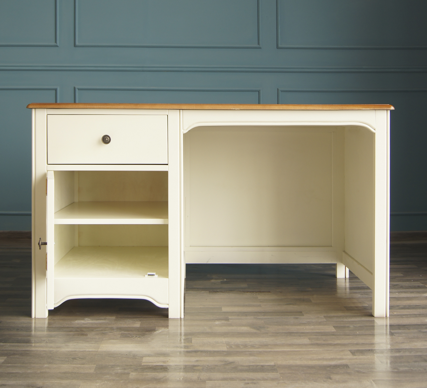 фото Бежевый рабочий стол с дверкой "Olivia" арт GB3001C в Москве фото Бежевый рабочий стол с дверкой "Olivia" арт GB3001C