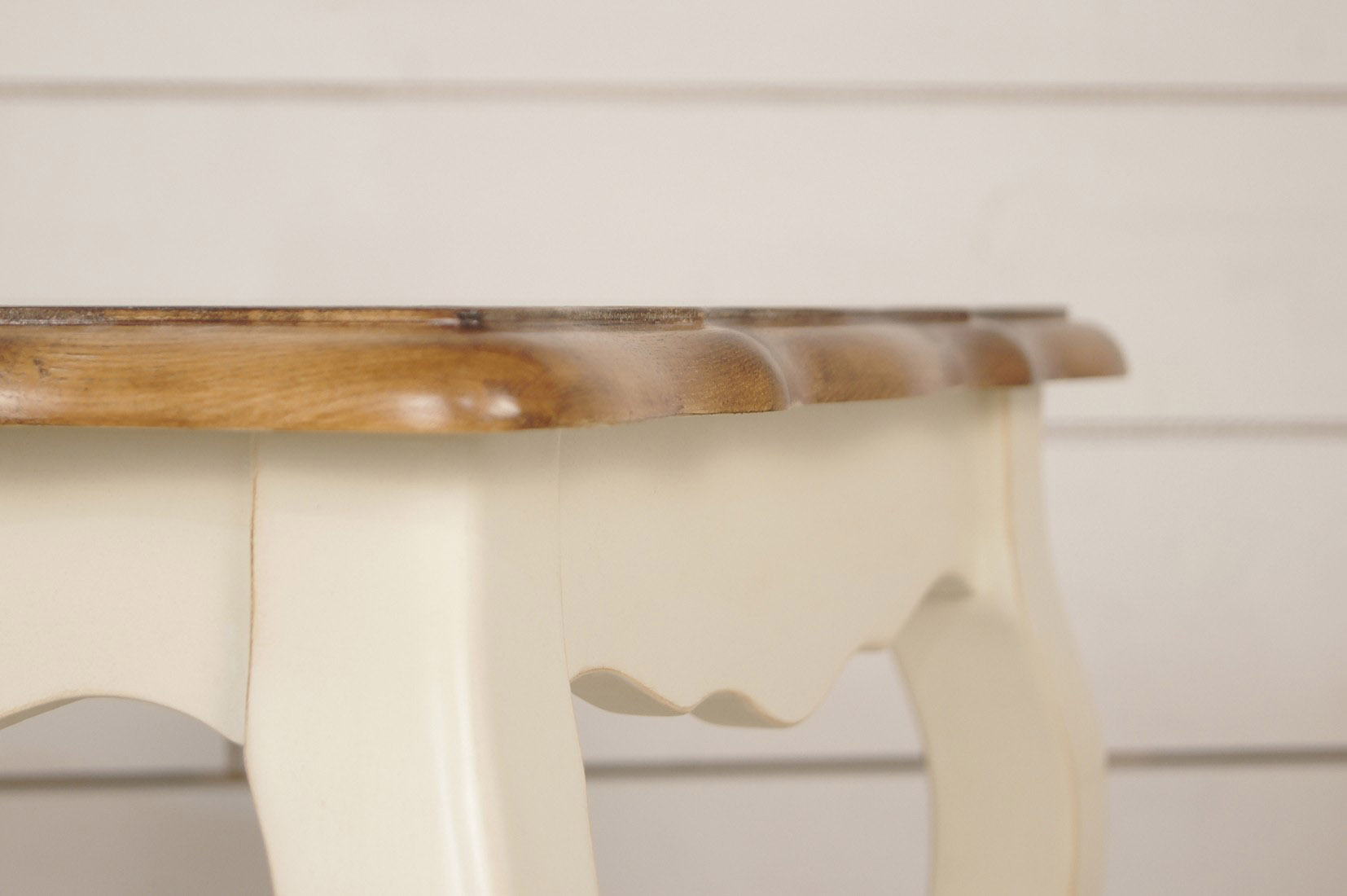 фото Бежевая консоль "Leontina" средняя арт ST9301/2