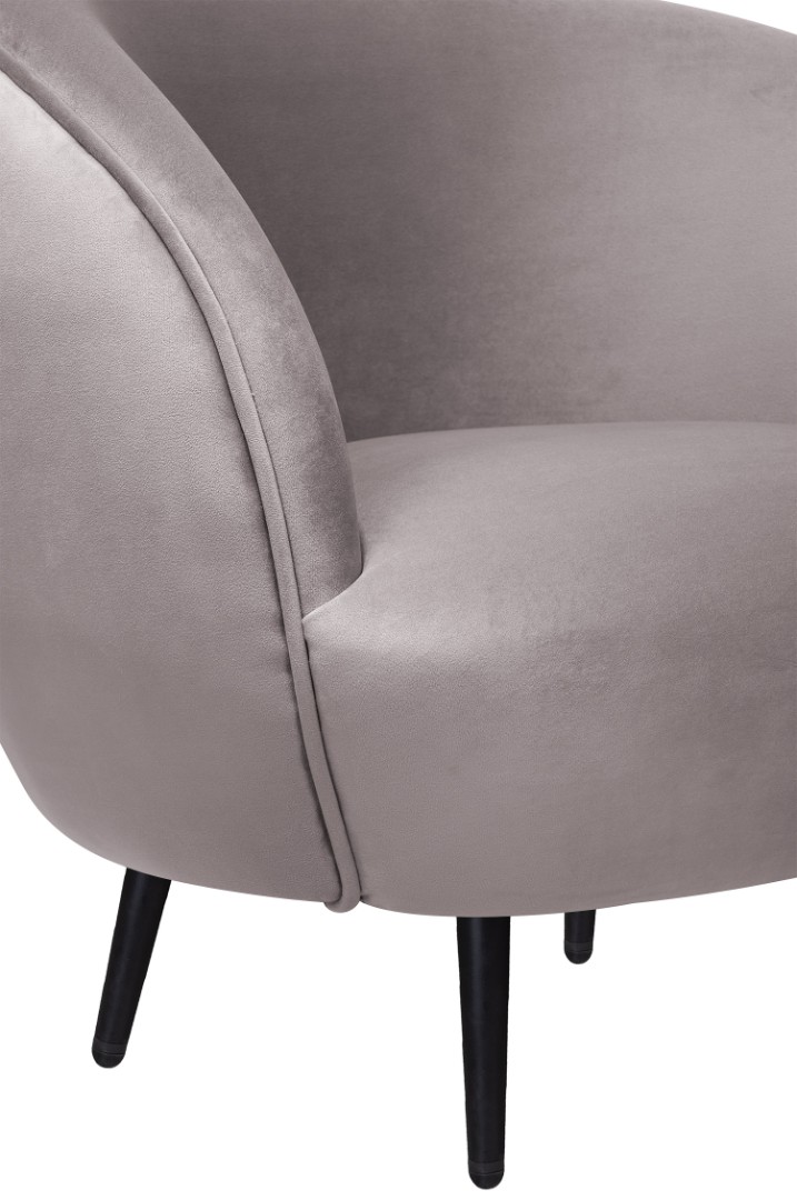 фото Мягкое кресло Small Benee Grey на черных ножках