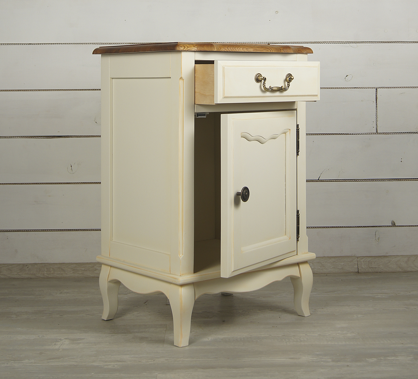 Прикроватная тумба "Leontina" с ящиком и дверцей арт ST9323 в интернет-магазине в Москве Прикроватная тумба "Leontina" с ящиком и дверцей арт ST9323 в интернет-магазине