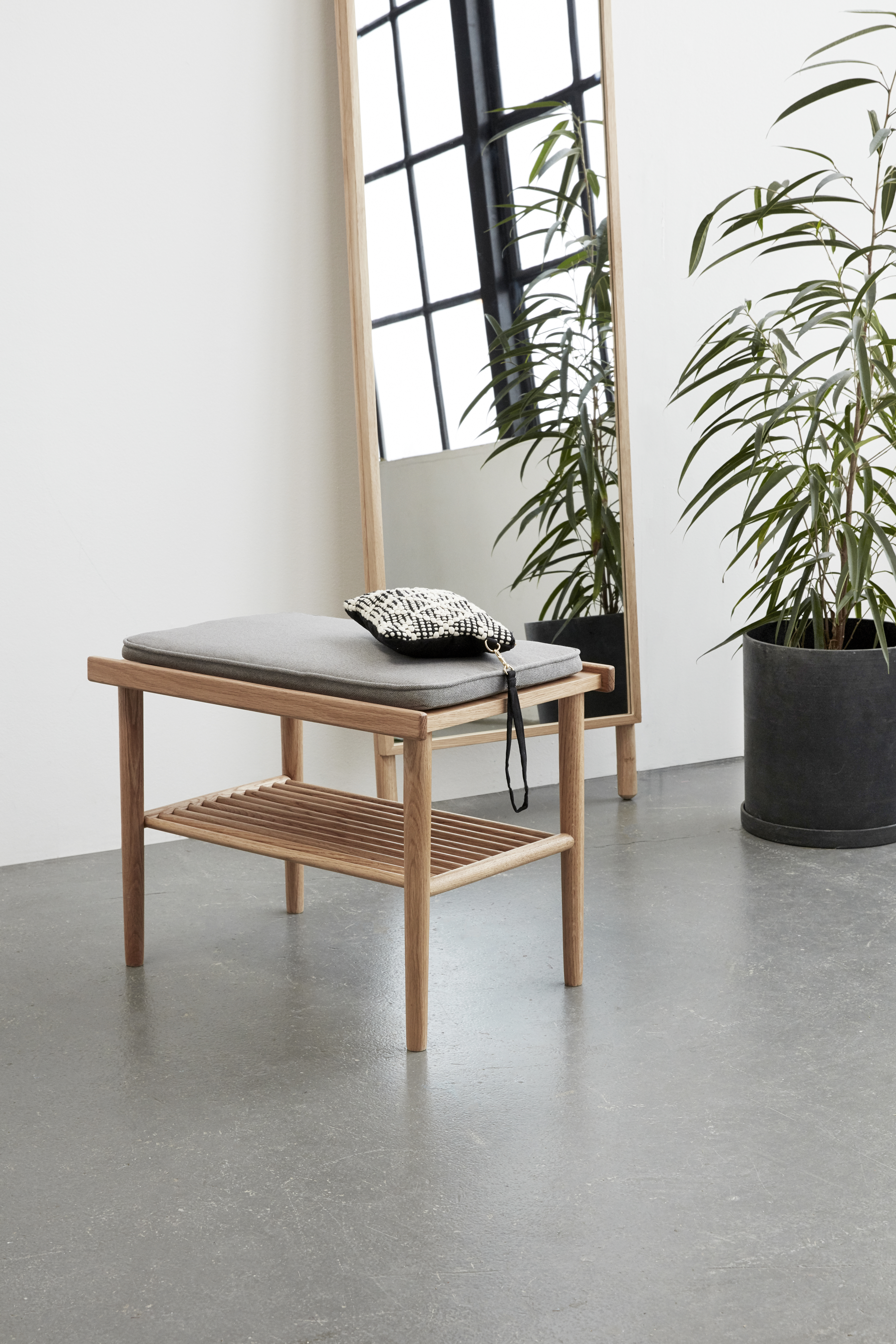 купить Банкетка с подушкой HUBSCH арт 880709