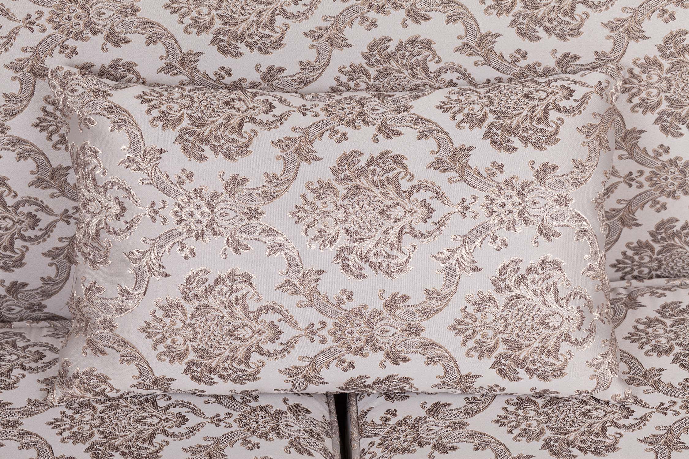 Диван с высокой спинкой Madesta Vatica в интерьере