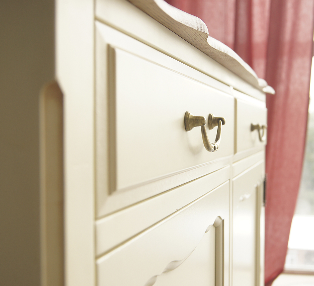 фото Комод "Leontina" с ящиками арт ST9329