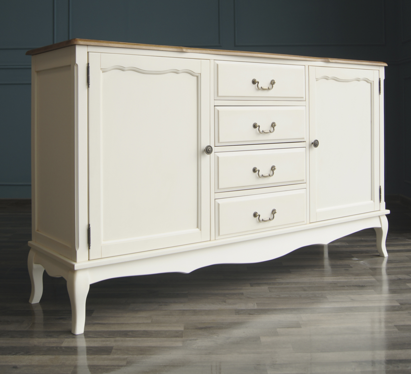 заказать Бежевый комод "Leontina" с дверками и ящиками арт ST9351