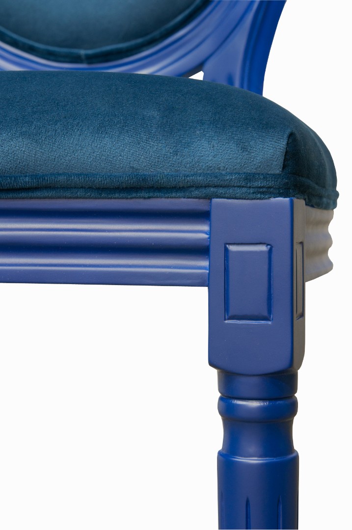 Стул Volker Blue-Blue в интерьере в Москве Стул Volker Blue-Blue в интерьере