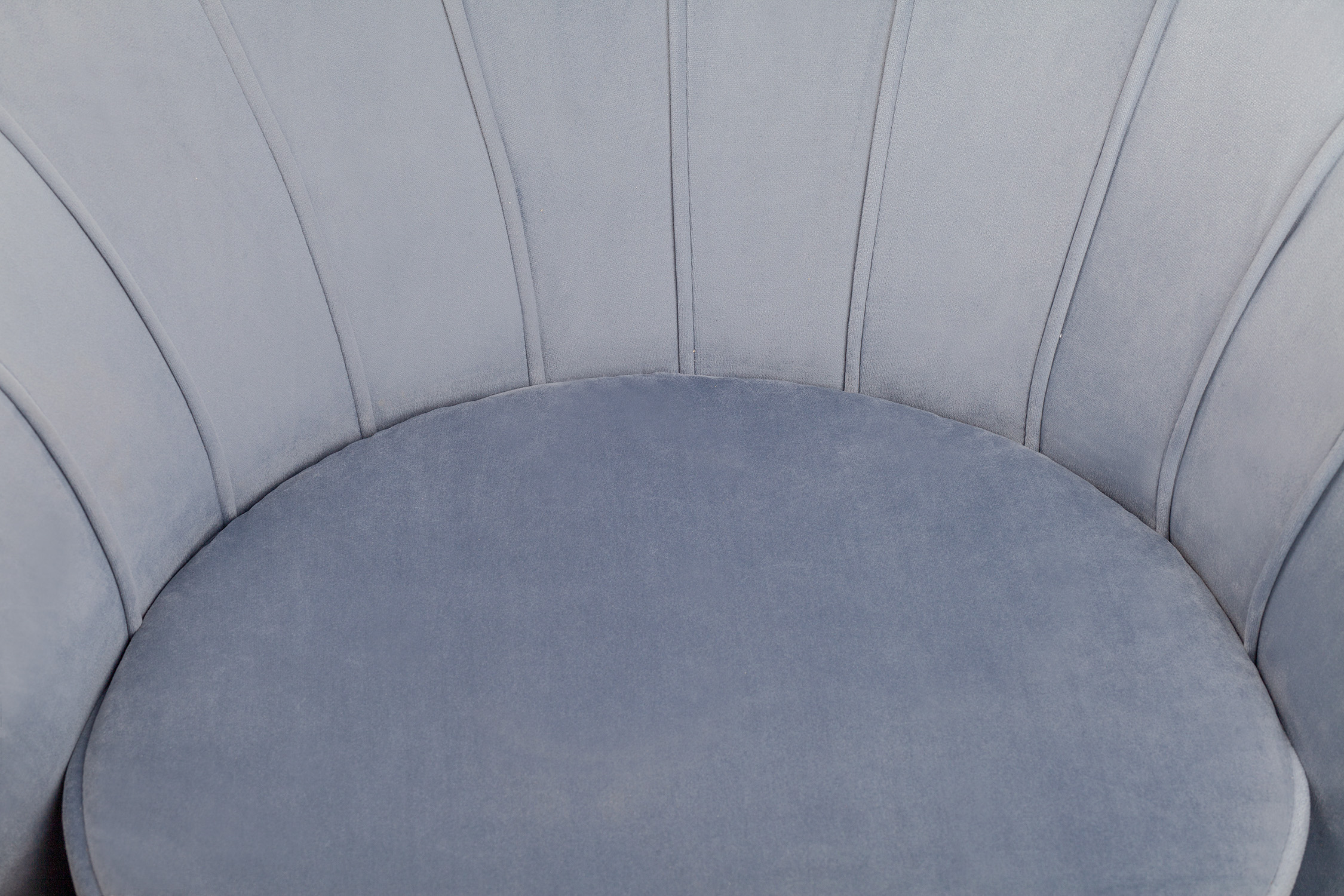 Низкое кресло ракушка Pearl Sky в интерьере в Москве Низкое кресло ракушка Pearl Sky в интерьере