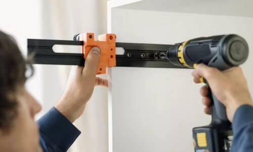 Монтаж фурнитуры