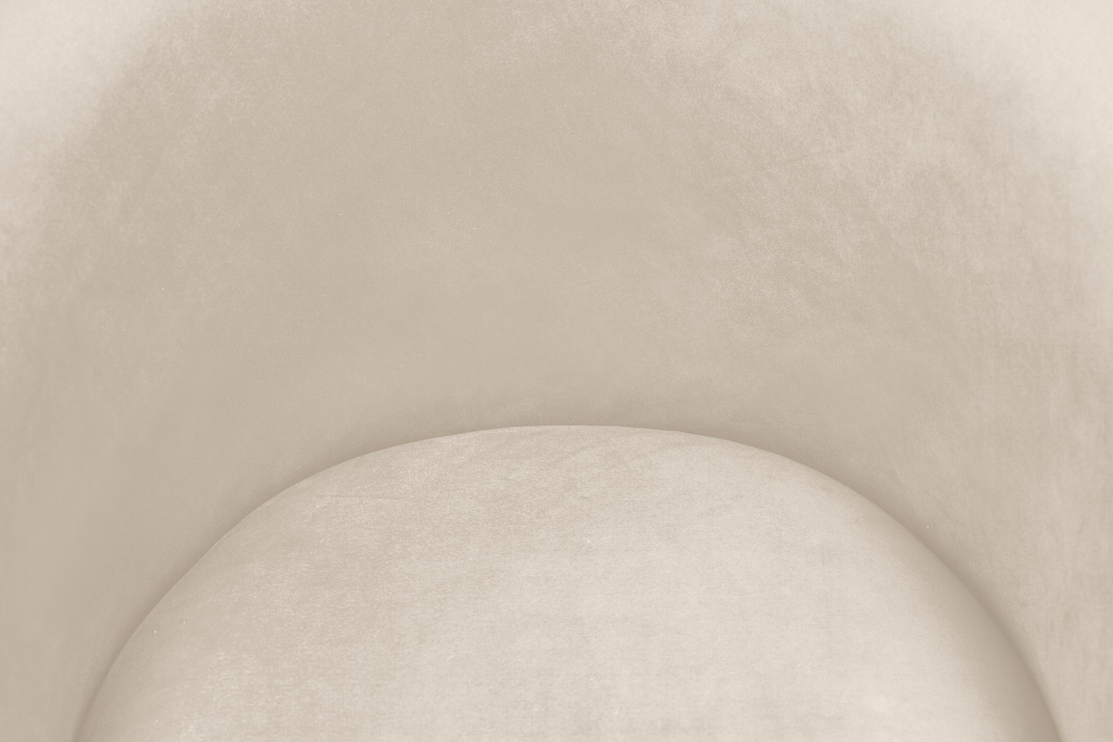 фото Мягкое кресло Benee Beige на черных ножках