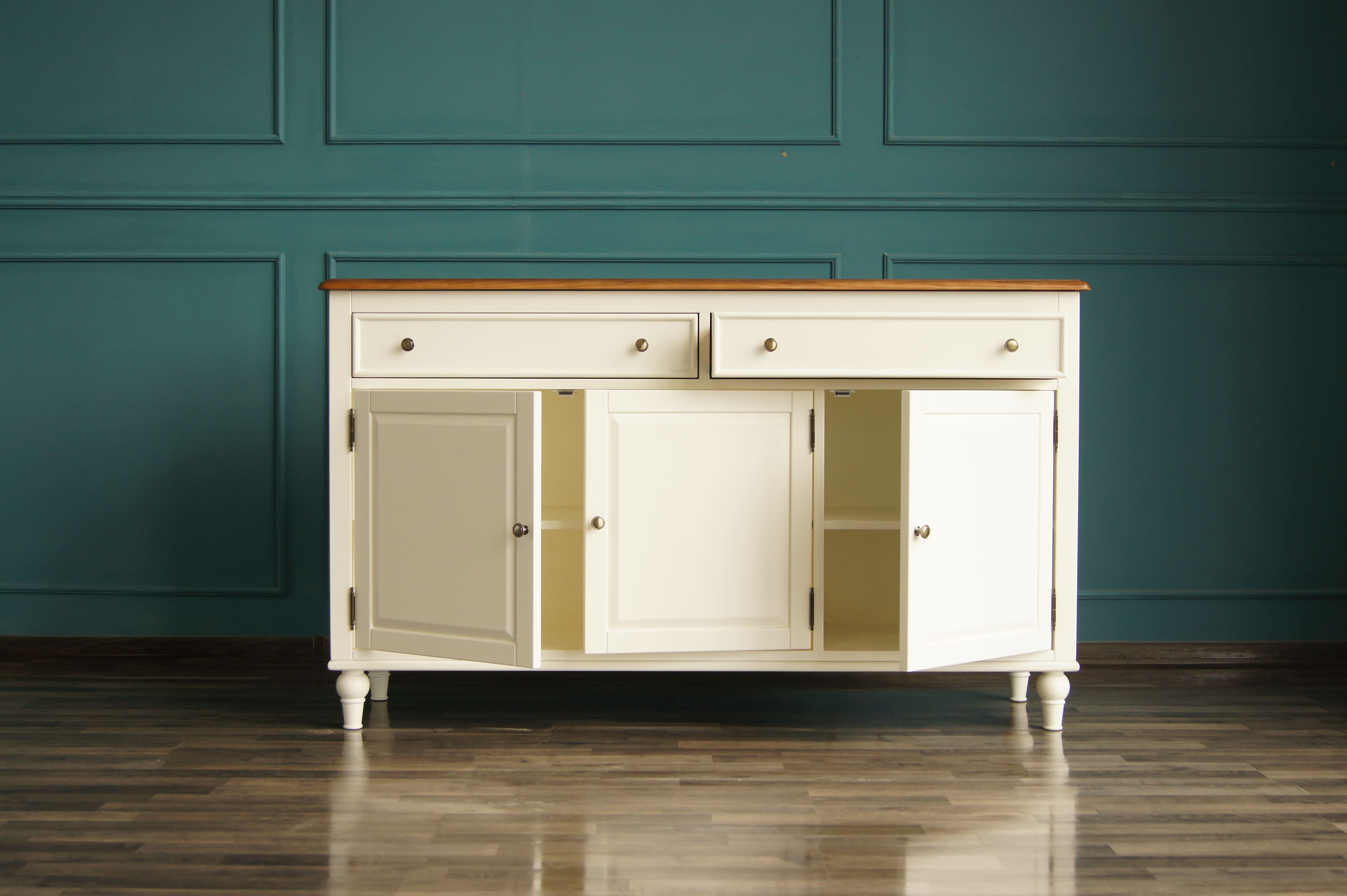 фото Комод 3 дверки "Odri" арт od2144 в интерьере