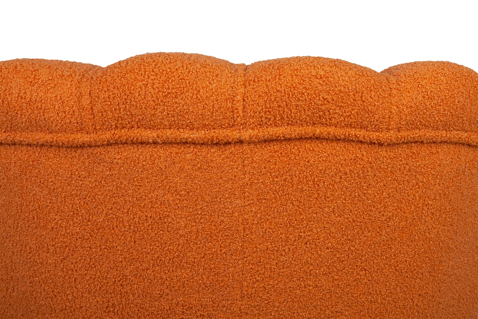 фото Низкое кресло ракушка Pearl Orange Boucle