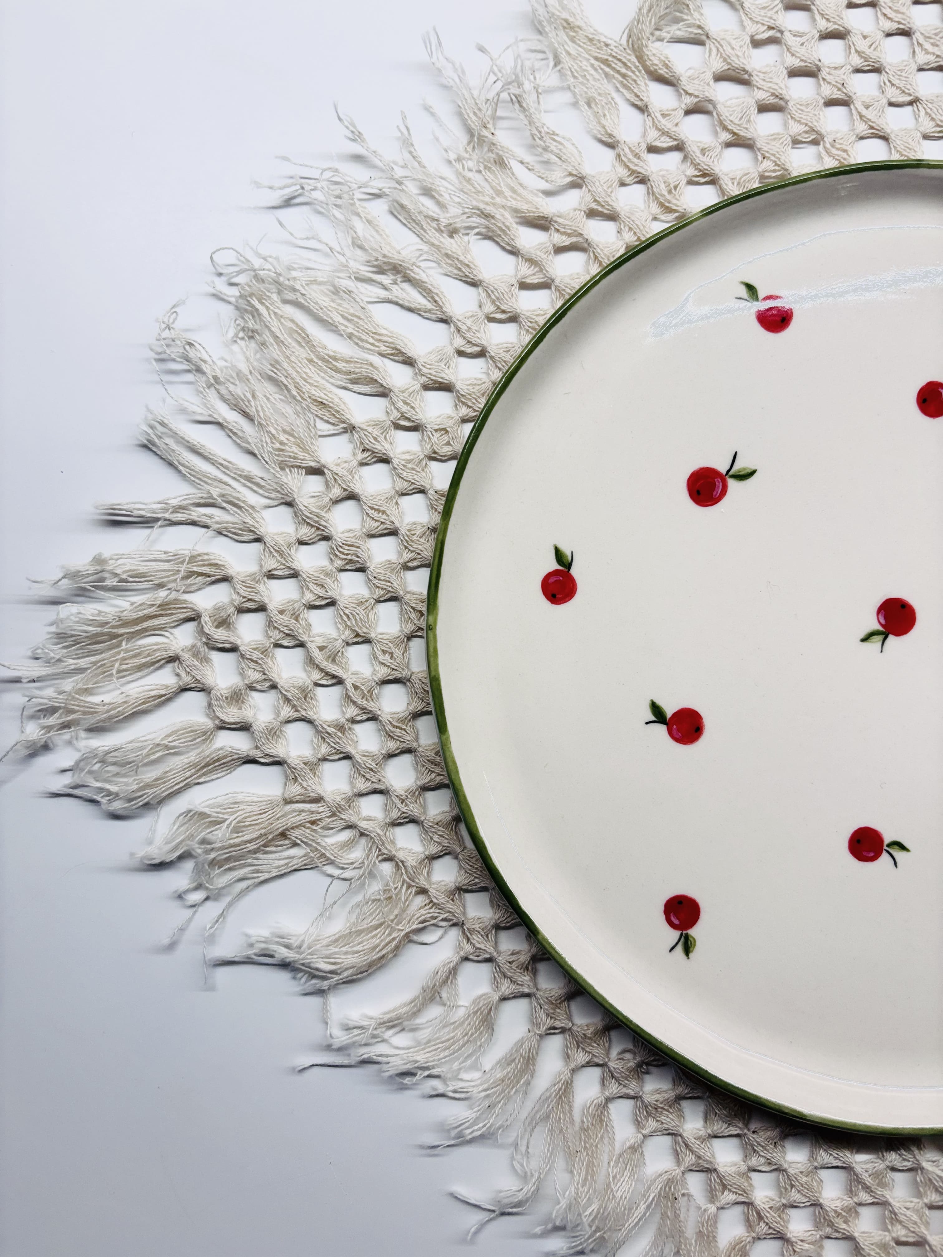 Тарелка "Яблочная" диаметр 19см в интерьере