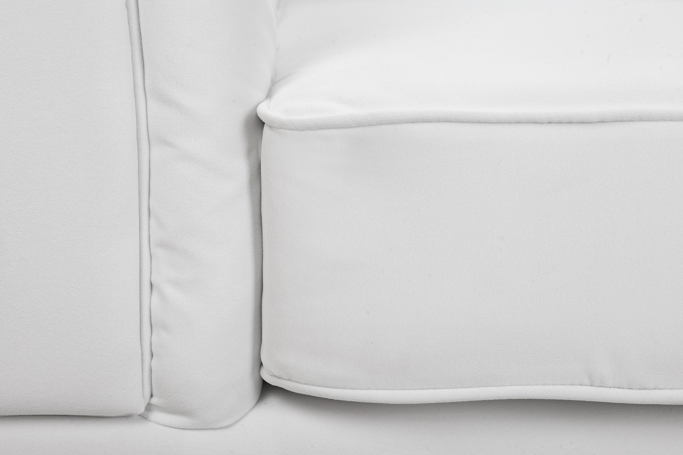 фото Низкое кресло Dasen White в интерьере в Москве фото Низкое кресло Dasen White в интерьере