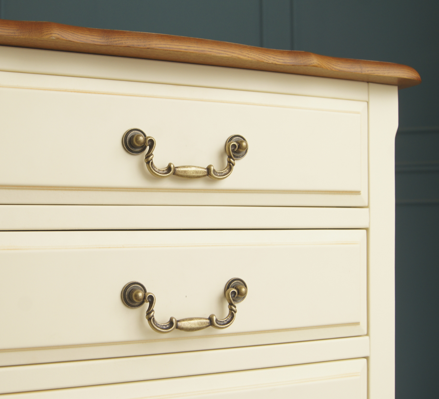 фото Маленький комод "Leontina" 6 ящиков на ножках арт ST9314