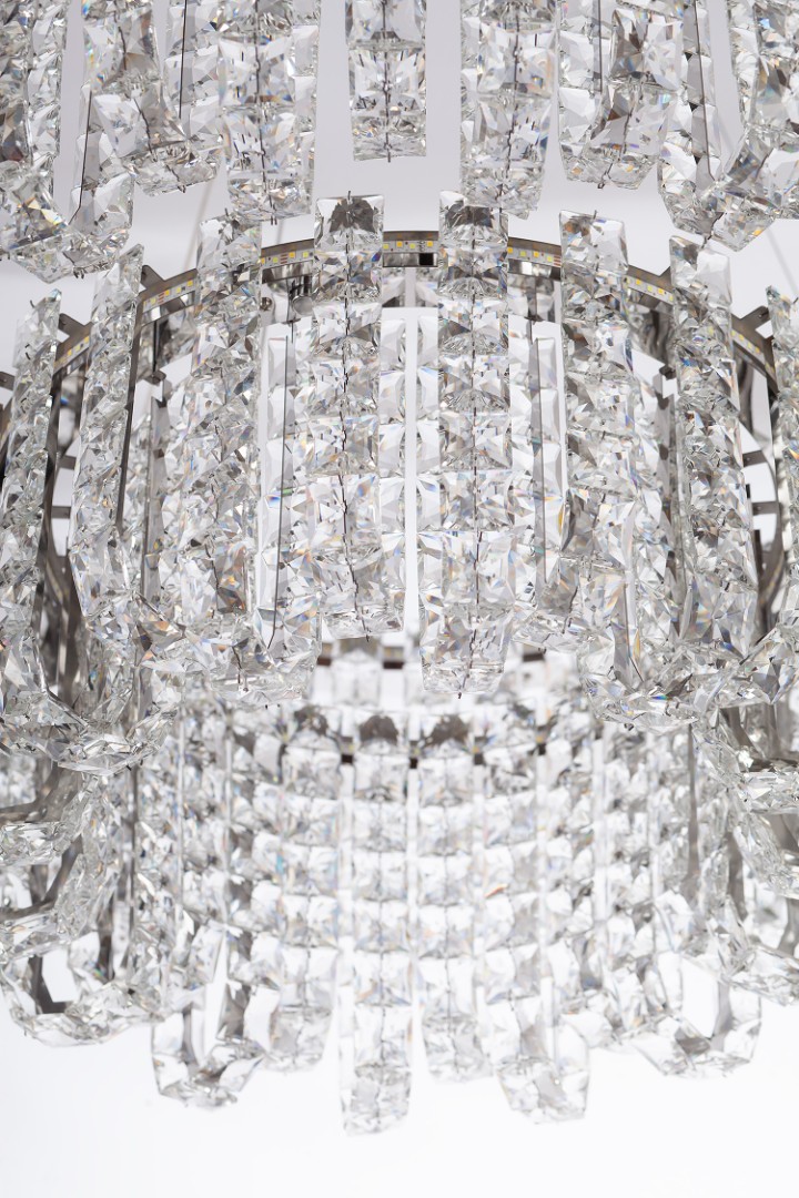 фото Люстра Vortix