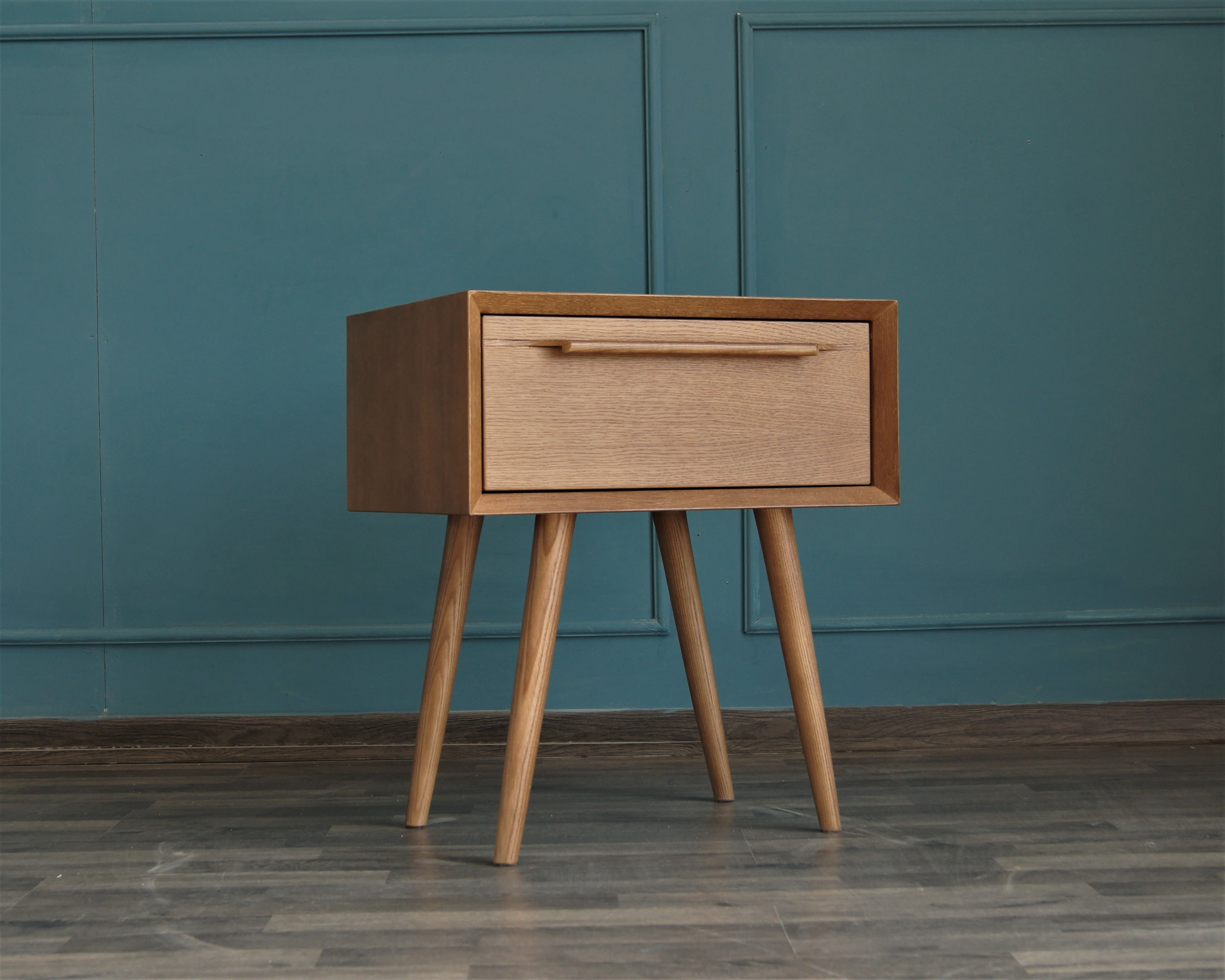 стильные Тумба для прихожей в Скандинавском стиле "Bruni" с ящиком