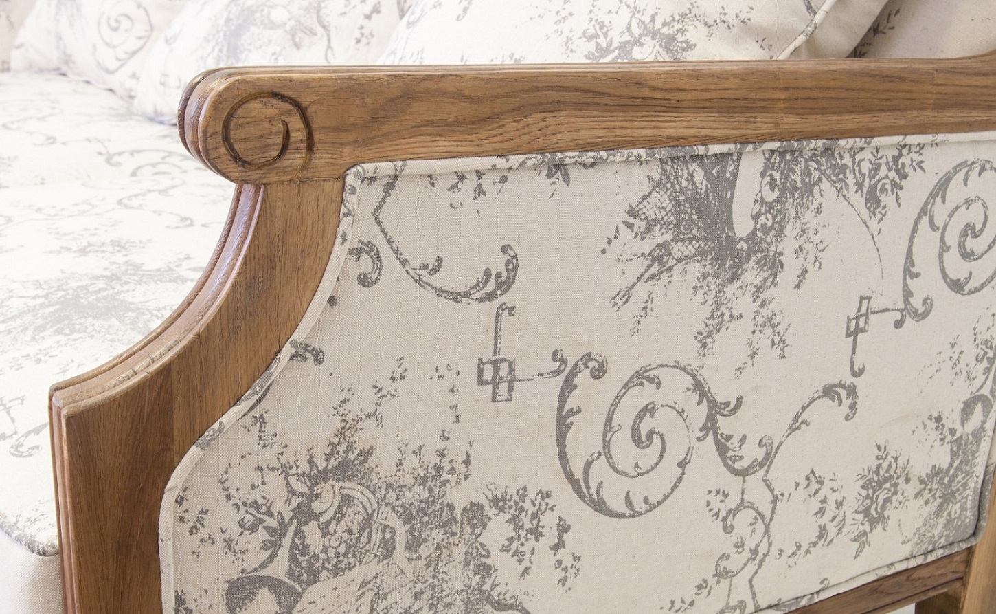 заказать Диван с высокой спинкой для гостиниц Madesta в Москве заказать Диван с высокой спинкой для гостиниц Madesta