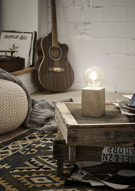 Настольная лампа PRESTWICK