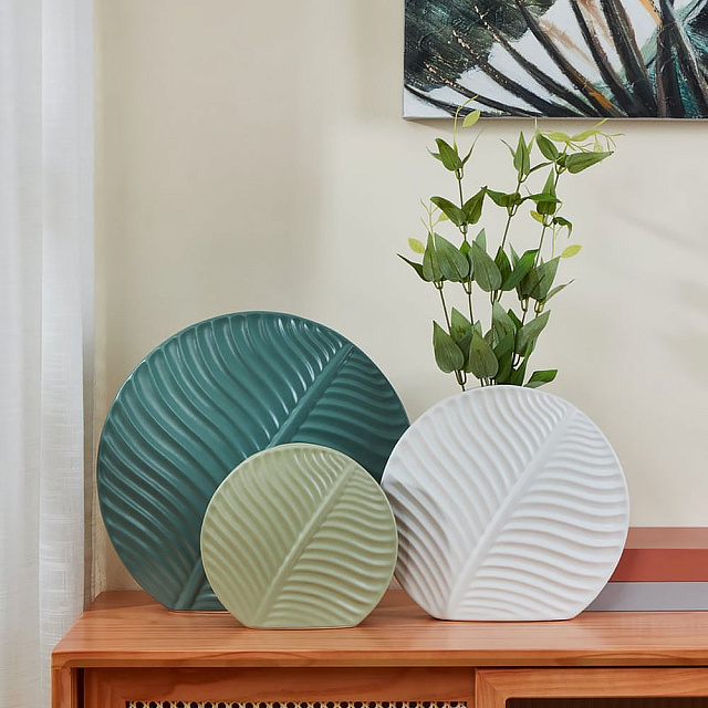 421011 Ваза декоративная TANABE, L335, B85, H310, керамика, зеленый в Москве 421011 Ваза декоративная TANABE, L335, B85, H310, керамика, зеленый