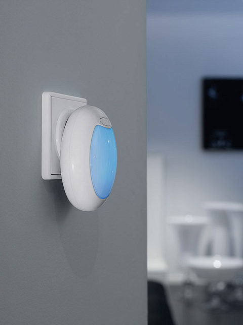 Бра в розетку светодиодное TINEO 92964