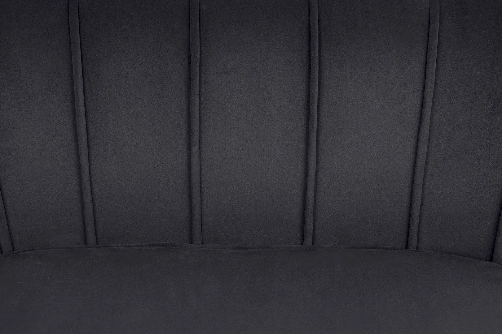 Дизайнерский диван Pearl Double Black на черных ножках в интерьере в Москве Дизайнерский диван Pearl Double Black на черных ножках в интерьере