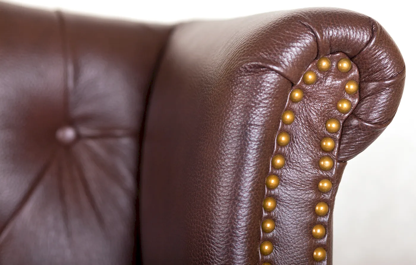 фото Кожаный дизайнерский диван лофт Royal Sofa Brown в интерьере в Москве фото Кожаный дизайнерский диван лофт Royal Sofa Brown в интерьере