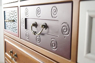 фото Вертикальный комод Gouache Birch (7 ящиков) арт G20017ETG/1 в интерьере