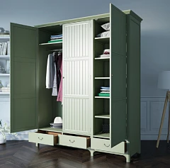 Трехстворчатый шкаф "Olivia" арт GA2004/3 в интерьере