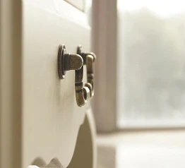 заказать Тумба "Leontina" с открытой полкой арт ST9310 в интернет-магазине