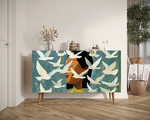 стильный Комод с тремя дверками "Девушка и чайки" арт BB01/Art05 на заказ