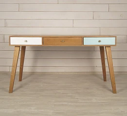 фото Рабочий стол "Aquarelle Birch" с тремя ящиками арт RE-36ETG в интерьере