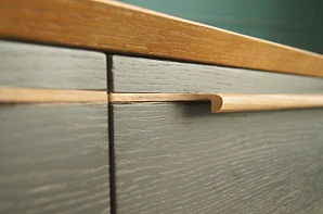 Комод "Brun Black" с тремя ящиками и дверками арт BR-03/Black в интернет-магазине