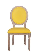Стул с круглой спинкой Volker Oak Yellow в интерьере