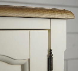 купить красивый Бежевый комод "Leontina" с дверками и ящиками арт ST9351 в интернет-магазине