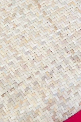 Стул ретро Cross Back Red в интерьере