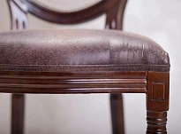 Стул Volker King Dog в интерьере