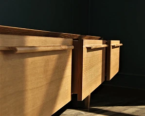 фото Консоль под TV "Bruni" с ящиками арт BR-21 в интерьере